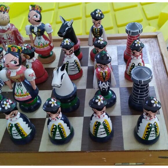 Antique Hand Painted Folk Art Wooden Chess Set Complete Eastern European - Picture 6 of 10